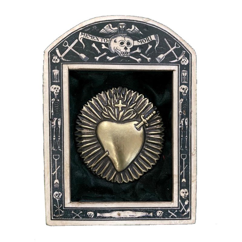 Memento mori piccolo con cuore sacro e sfondo nero 13x9,5 cm