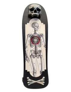 Skate nero con Teschio ed Ossa in Resina