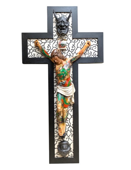 Crocifisso con croce in legno decorata con pattern giapponese | El Rana Store